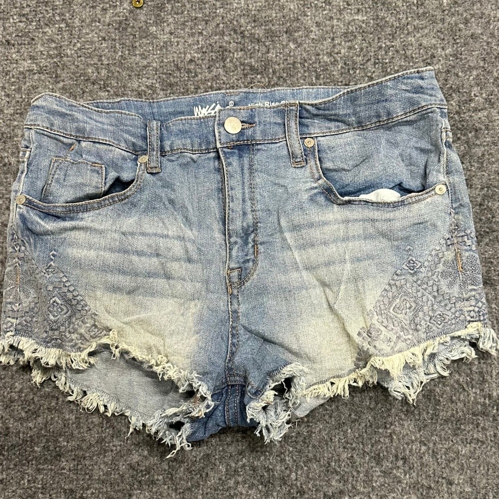 Mossimo Denim Shorts Womens Size 10/30 Blue High Rise Embroidered Frayed Hem